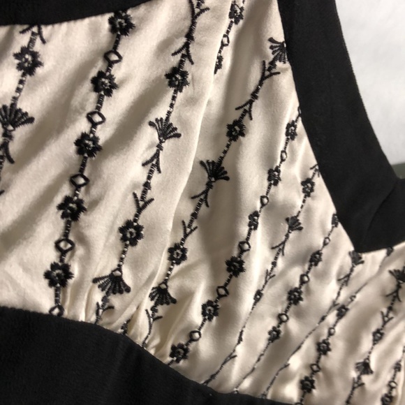 Maternity black cream embroider tank top blouse sleeveless polyester motherhood - Picture 5 of 10